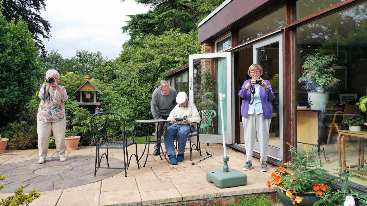 Een fijne buitenplek creëren met een veranda bouwen