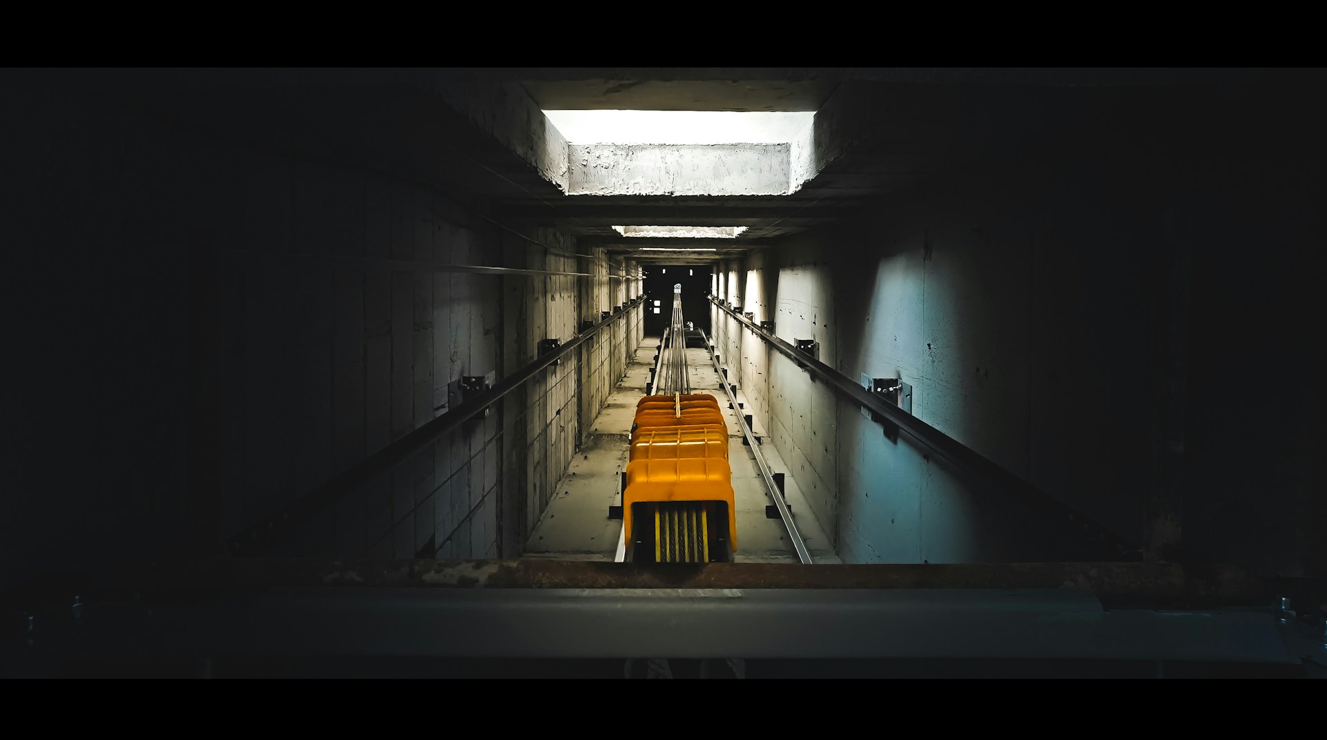 Wanneer is een materiaallift kopen een slimme investering?