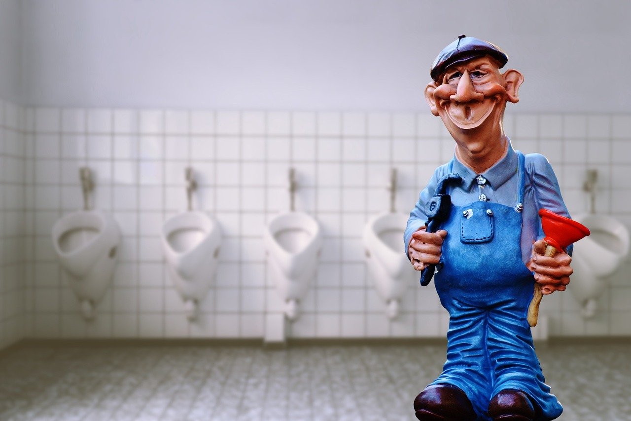 Verstopte wc: wat kun je zelf proberen en wanneer stop je?